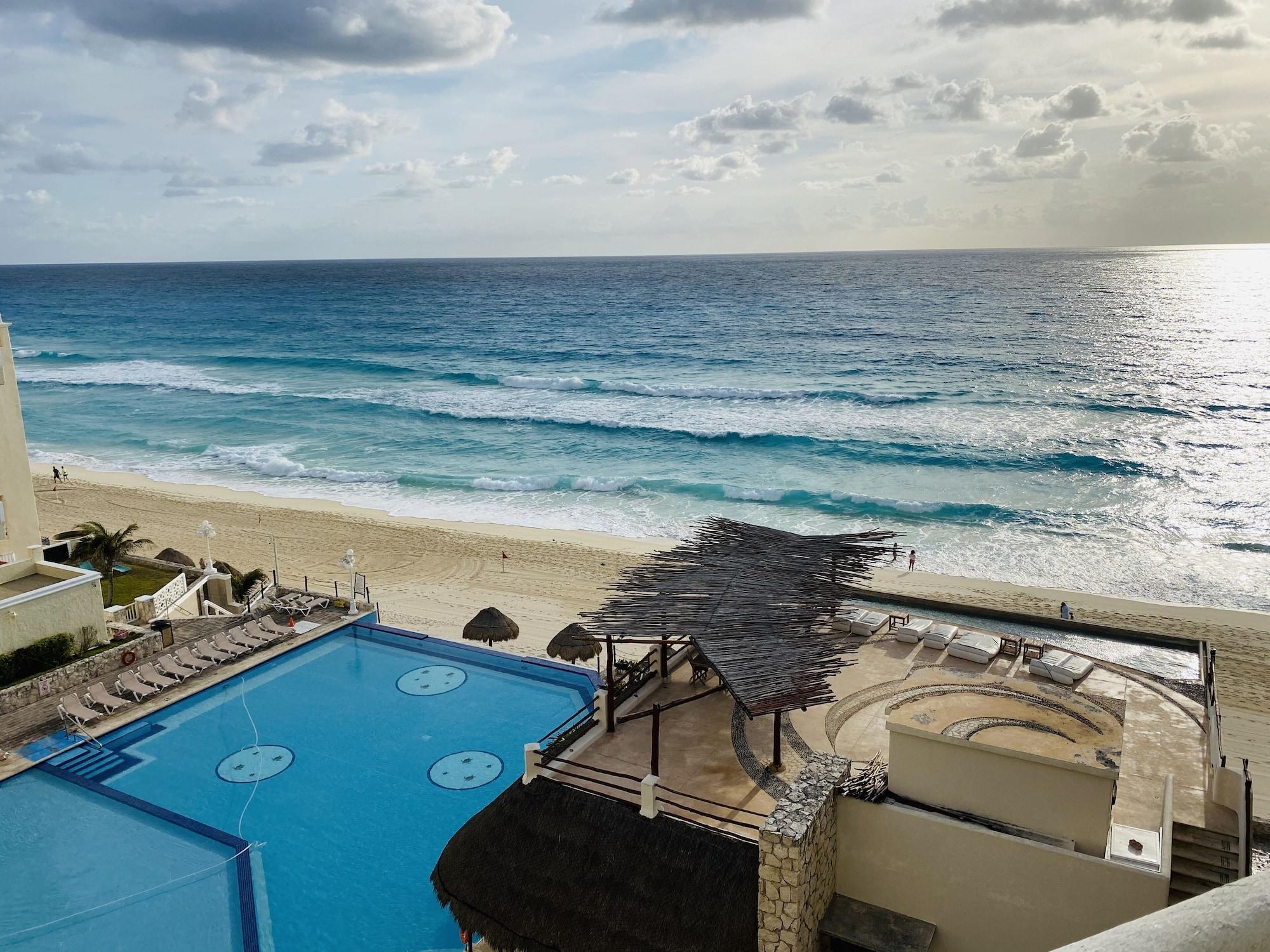 Bsea Cancun Plaza Hotel Екстер'єр фото